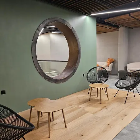 O'clock Bed & Хотел 3*