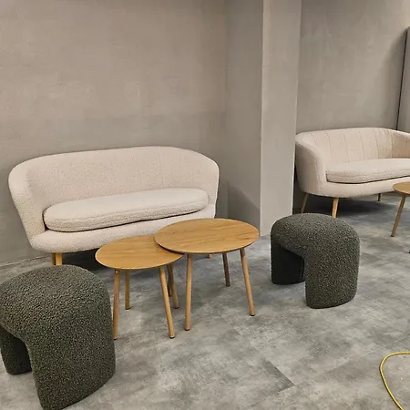 O'clock Bed & 3* בורגאס