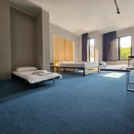 O'clock Bed & בורגאס