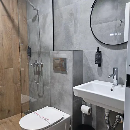 O'clock Bed & מלון בורגאס