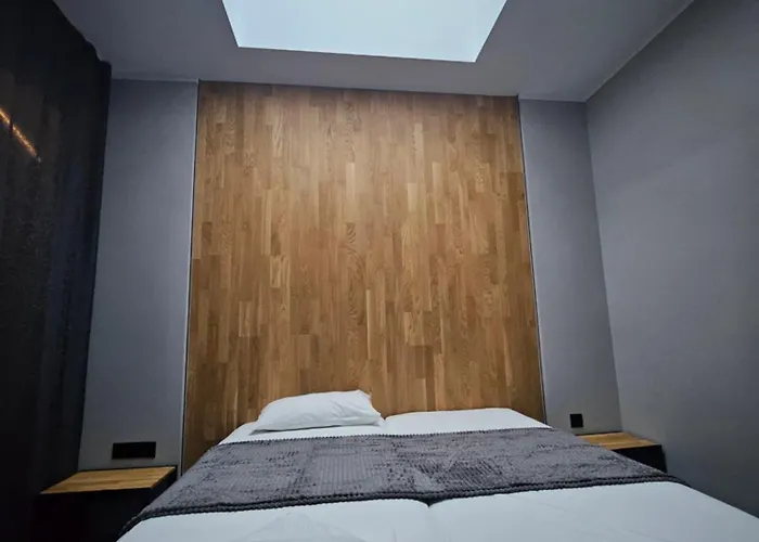 Hotel O'clock Bed & Burgas City