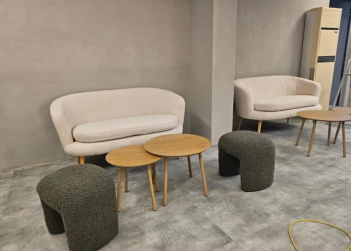 O'clock Bed & 3* Burgas City