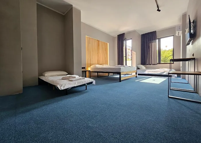 O'clock Bed & Burgas City