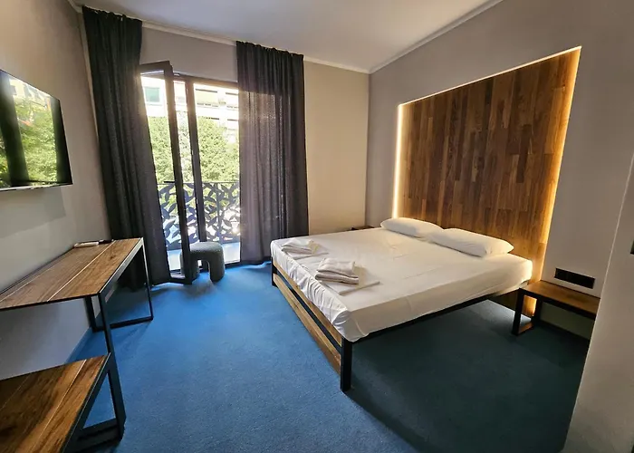 O'clock Bed & Burgas City