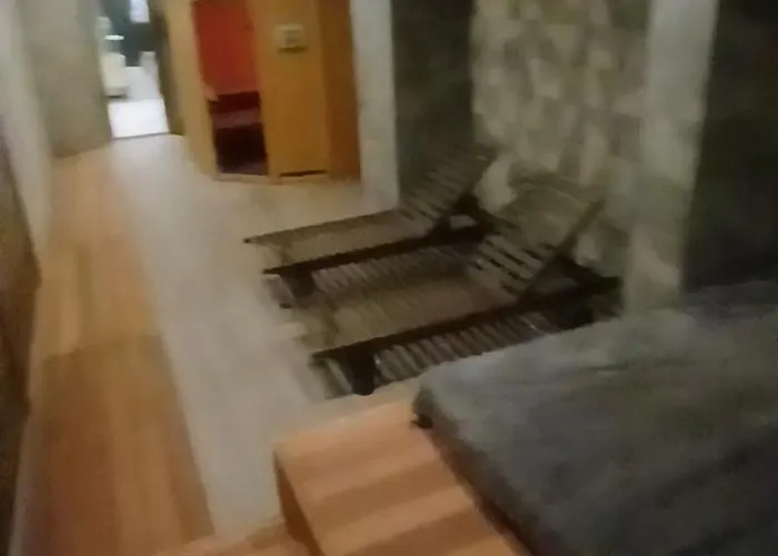 O'clock Bed & 3* Burgas City