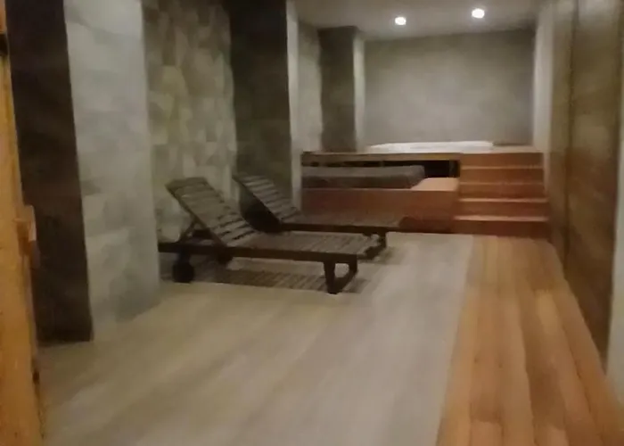 Hotel O'clock Bed & Burgas City