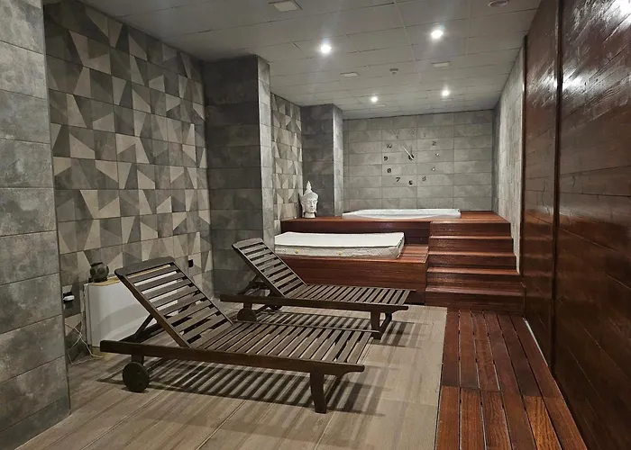 Hotel O'clock Bed & 3*