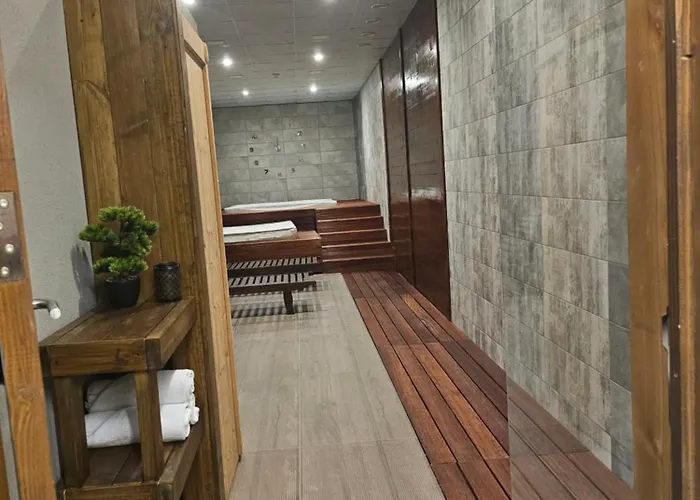 O'clock Bed & 3* Burgas City