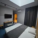 O'clock Bed & 3* Бургас