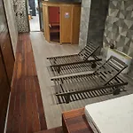 Хотел O'clock Bed & 3*