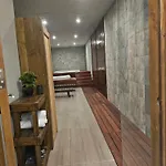 O'clock Bed & 3* Бургас