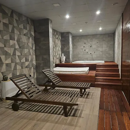 מלון O'clock Bed & Self Check In 3*